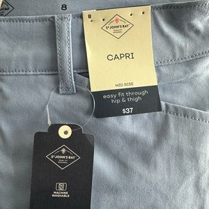 St. Johns Bay cropped pants Size 8